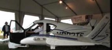 Летяща кола през 2011 година 