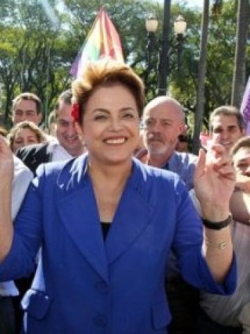 <p>Дилма Русеф. Фотограф: <span class="name" id="yui_3_1_0_1_1288713272981670">redebrasilatual</span>, лиценз <a target="_blank" href="http://creativecommons.org/licenses/by-sa/2.0/deed.en"><b>Creative Commons</b></a></p>