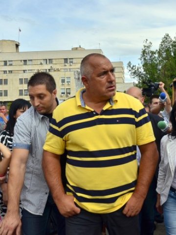 <p>
	Премиерът Бойко Борисв по време на посещението му в Кърджали. <em>Снимка: БТА</em></p>
