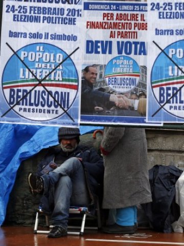 <p>
	Неапол. <em>Снимка: Ройтерс</em></p>
