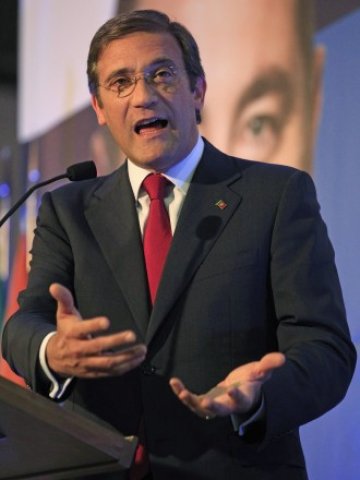 <p style="text-align: justify;">
	Премиерът на Португалия Педро Пасош Коелю. <em>Снимка: Ройтерс</em></p>
