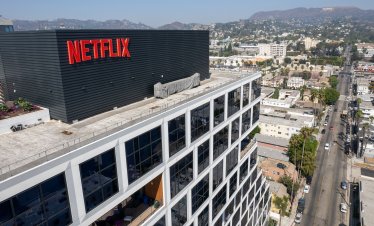 Как сделката между Netflix и Warner ще разтърси Холивуд – отново