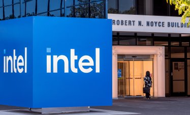 Ограниченията в доставките на чипове удариха акциите на Intel след края на борсата