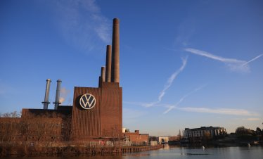 Германските автомобилни компании са на дъното в индустрията при тримесечните печалби