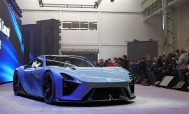 Toyota изненада с напълно електрически концептуален суперавтомобил