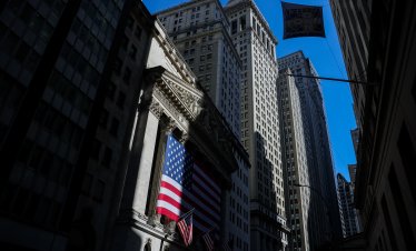 Акциите на производителите на чипове повличат американските индекси рязко надолу*