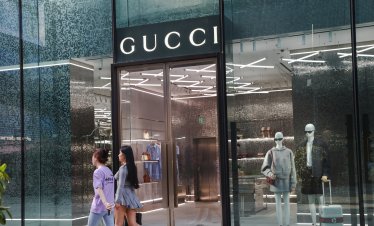 Продажбите на Gucci разочароваха заради спада в Китай, възстановяването се забавя