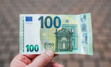 Минималната заплата вероятно ще е между 650 и 680 евро през 2027 г.