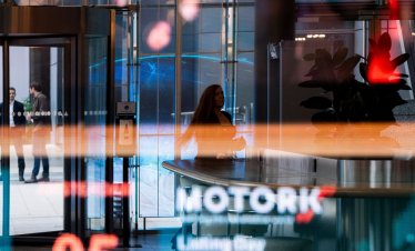 Европейските борси отстъпиха от рекордите след разпродажбите при технологичните акции