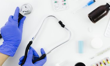 КЗК проверява защо 1 млрд. лв. за медицински изделия са отишли при ограничен кръг фирми
