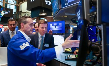 S&P отчете трета поредна сесия на спад на фона на скока в доходността на облигациите