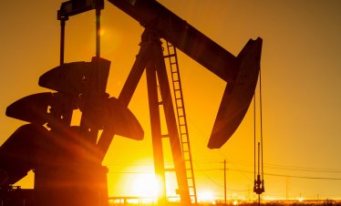 Някога САЩ имаха полза от евтиния петрол, но тези времена отминаха