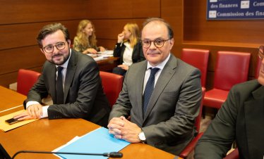 Френският парламент одобри избора на Макрон за ръководител на централната банка