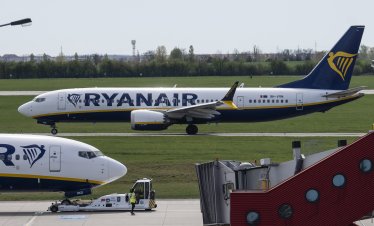 Ryanair има планове за армагедон, европейски авиокомпании може да не оцелеят в кризата