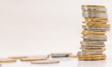 Защо бедните общества даряват по-щедро и по-често от богатите?