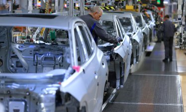 ЕК планира да се откаже от пълната забрана за продажба на коли с двигател с вътрешно горене