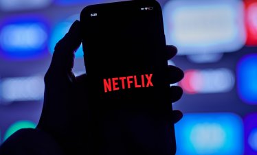 Warner Bros. Discovery и Netflix започват ексклузивни преговори за сделка