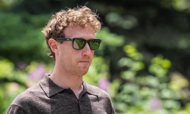 Зукърбърг: AI лабораториите имат достатъчно стимули да разработват технологии безопасно