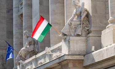 Парламентът на Унгария е избрал бившия председател на Върховния съд Андраш Бака за президент