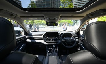 Автомобилната индустрия в Европа се сблъсква с новата реалност. Каква е тя?