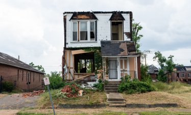 Пожарите в Лос Анджелис тласнаха застрахованите щети от бедствия до 107 млрд. долара