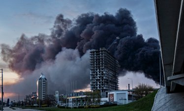 Руснаците все повече усещат войната - пожарът в Туапсе създава екокатастрофа в Черно море