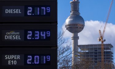 Германия ще намали данъка върху бензина и дизела със 17 цента на литър 