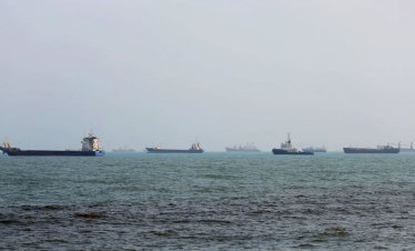Задава се недостиг на корабно гориво заради войните в Украйна и Близкия изток