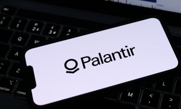 Шеф на Palantir: Европа трябва да приеме известна технологична зависимост от САЩ