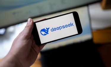 САЩ забраняват употребата на продукти на DeepSeek сред федералните агенции