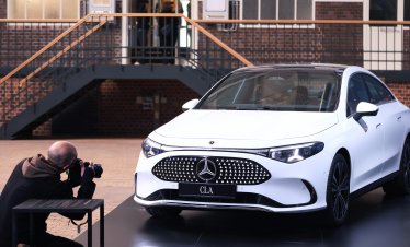 Mercedes ще предлага на американците опция за автономно шофиране в градовете