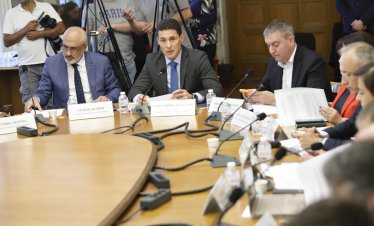 Управляващите се отказаха от предложенията за увеличаване на тавана на дълга - засега