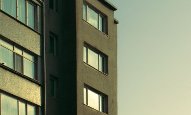 ББР приключи в срок договарянето на средствата за саниране по ПВУ