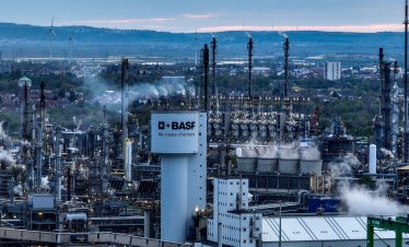 Германската индустрия търси спасение на външните пазари
