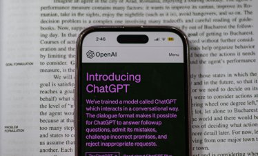 OpenAI избра основателя на INSAIT за усъвършенстване на технологията си за откриване на AI текстове