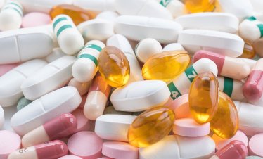 Цените на лекарствата, плащани от НЗОК, са намалели с до 14% от 2023 г.