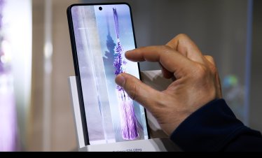 Samsung е напът отново да поведе пазара на смартфони на фона на всеобщия спад