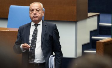 Парламентът окончателно одобри Бюджет 2026 г. с рекорден дефицит от 5,7%