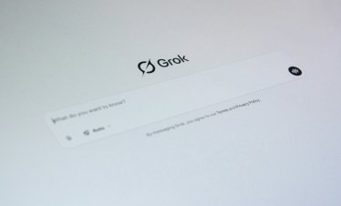 Grok на Илон Мъск все повече губи позиции в AI надпреварата 