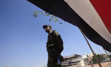 Подкрепяни от Саудитска Арабия йеменски сили започват операция за изтласкване на хутите