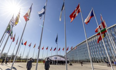 Трудни разговори се задават на срещата на върха на НАТО в Анкара