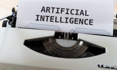 Защо изкуственият интелект няма да измести, а ще трансформира приложенията?