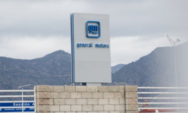 General Motors притиска своите доставчици да изместят веригите си на доставки от Китай