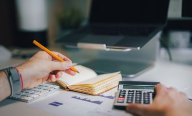 Първа инвестиционна банка ще изкупи обратно до 3 млн. акции