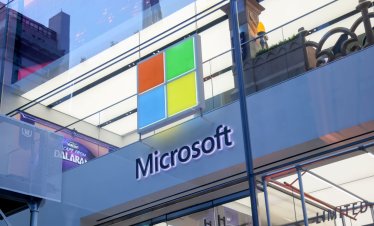 Русия добавя Apple и Microsoft в държавния регистър за наблюдение на потребителите