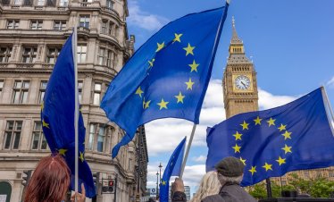70% от британците смятат, че страната им е твърде отдалечена от ЕС
