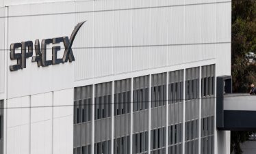 Космическите сили на САЩ възложиха на SpaceX договор за 2,3 млрд. долара