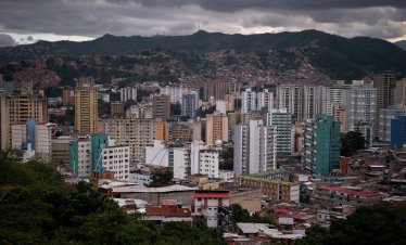 САЩ налагат санкции на Иран и свързани с Венецуела фирми заради търговия с оръжие