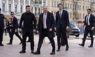 Русия поднови масираните удари срещу Киев след напускането на американските пратеници
