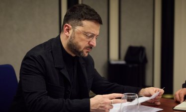 Зеленски подписа указ, позволяващ провеждането на парада в Москва на 9 май